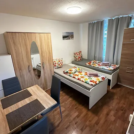 In דירה בוכום